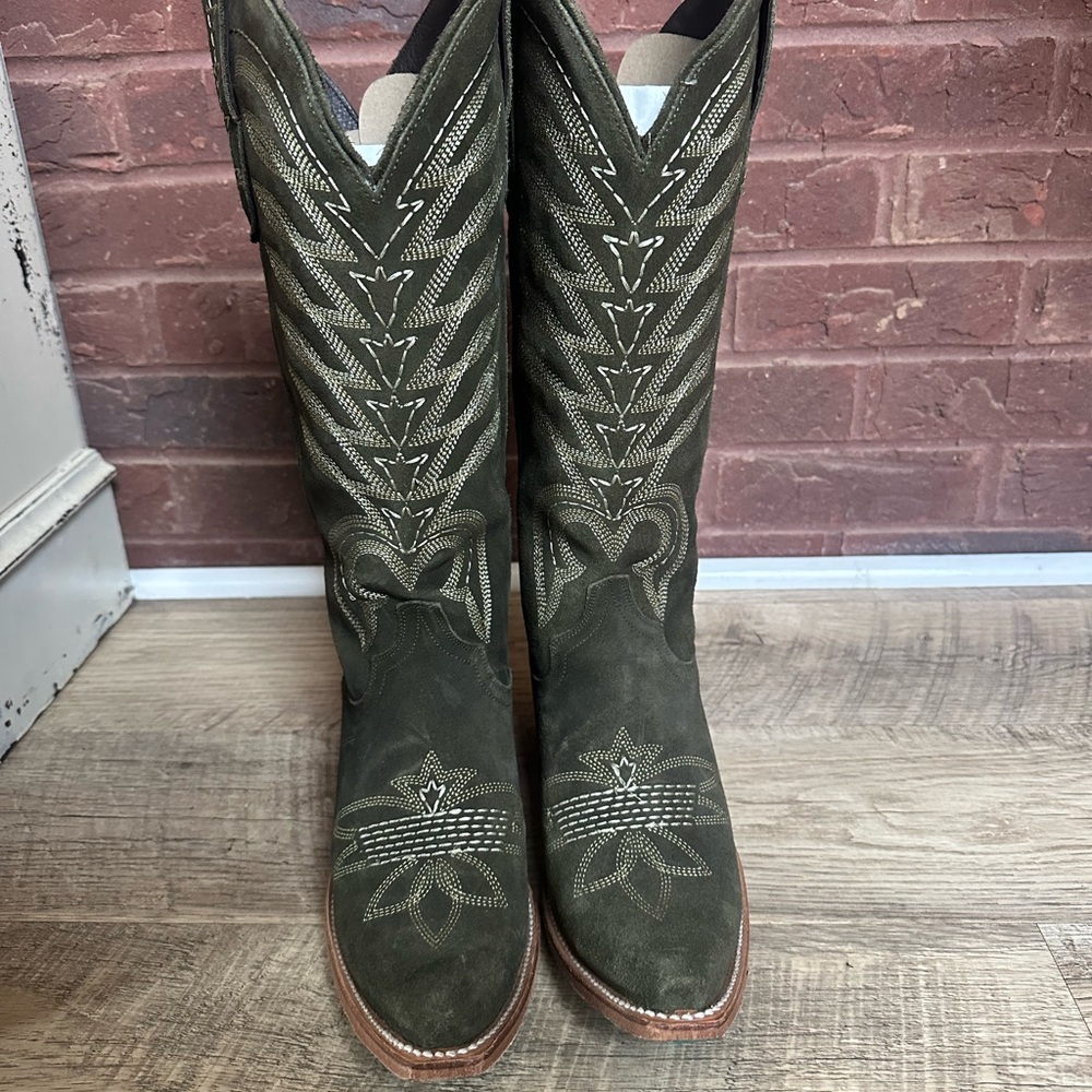Lane squash blossom boots